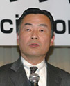 岡 茂男 氏